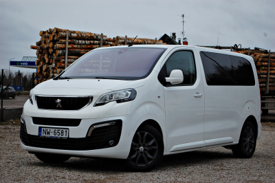 PEUGEOT TRAVELLER