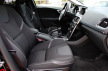 VOLVO V40 MOMENTUM