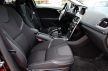 VOLVO V40 MOMENTUM