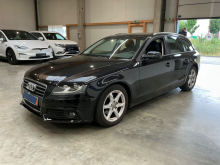 AUDI A4 AVANT AMBITION
