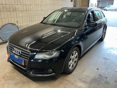AUDI A4 AVANT AMBIENTE
